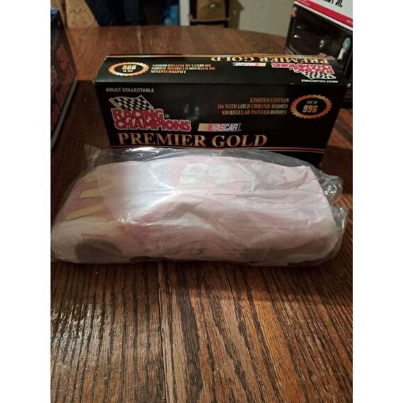 Vintage 96 Racing Champions Gold Bill Elliott McDonald Die Cast Nascar Race Car - Picture 2 of 10